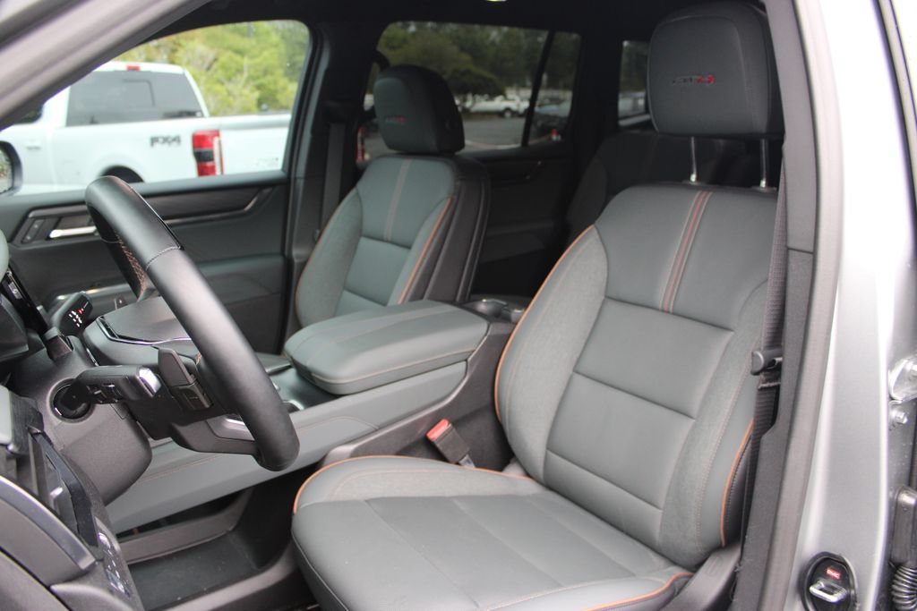 Used 2026 GMC Acadia AT4 w/ Super Cruise Package AWD/4WD image 6