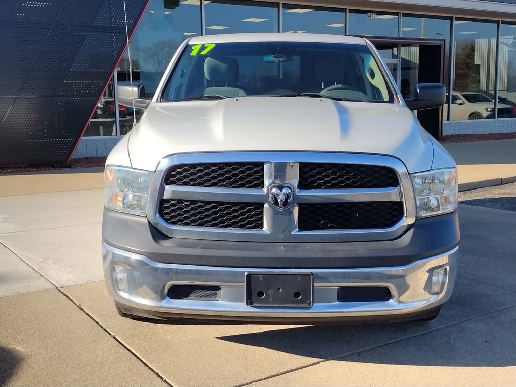 Used 2017 RAM 1500 ST w/ SXT Appearance Group image 10