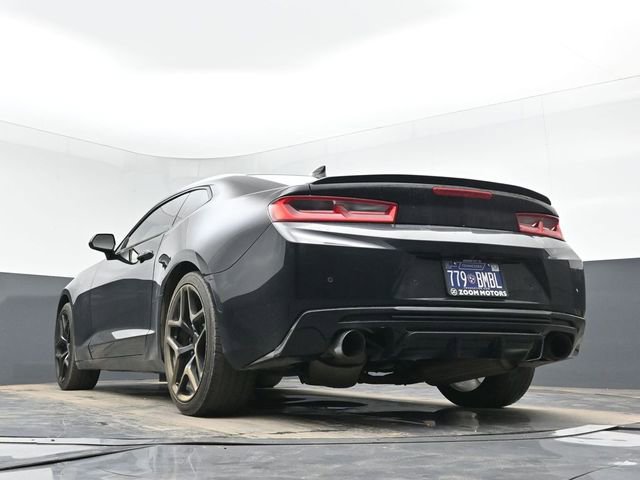 Used 2017 Chevrolet Camaro LT RWD image 41