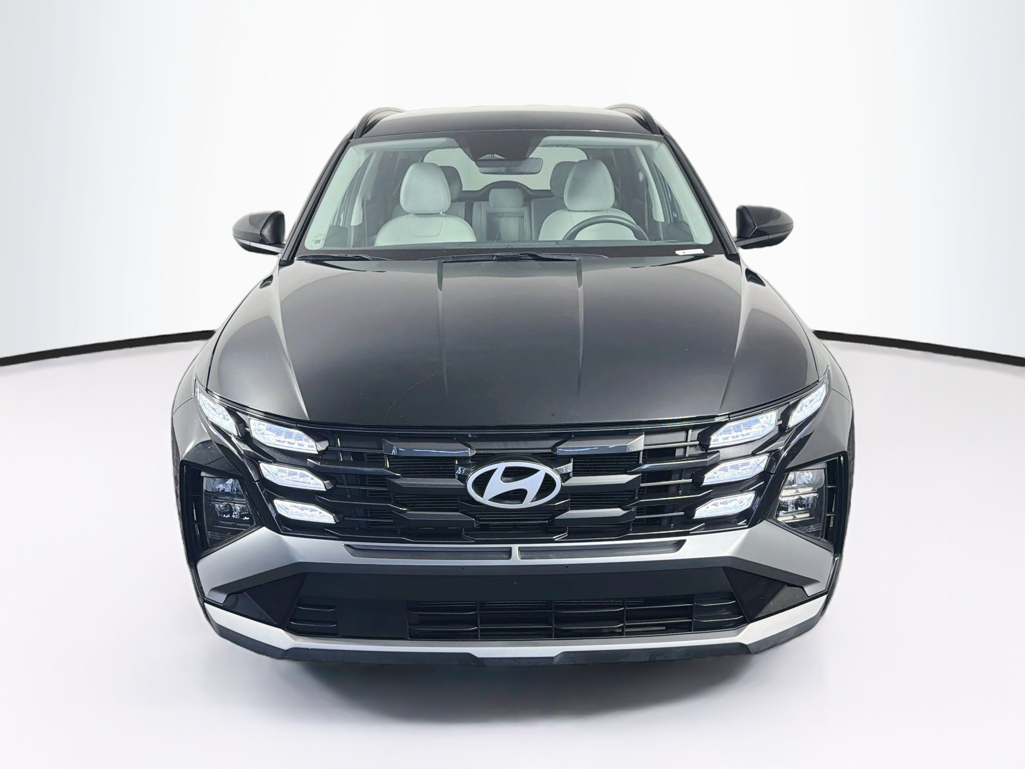 Used 2025 Hyundai Tucson SEL FWD image 2