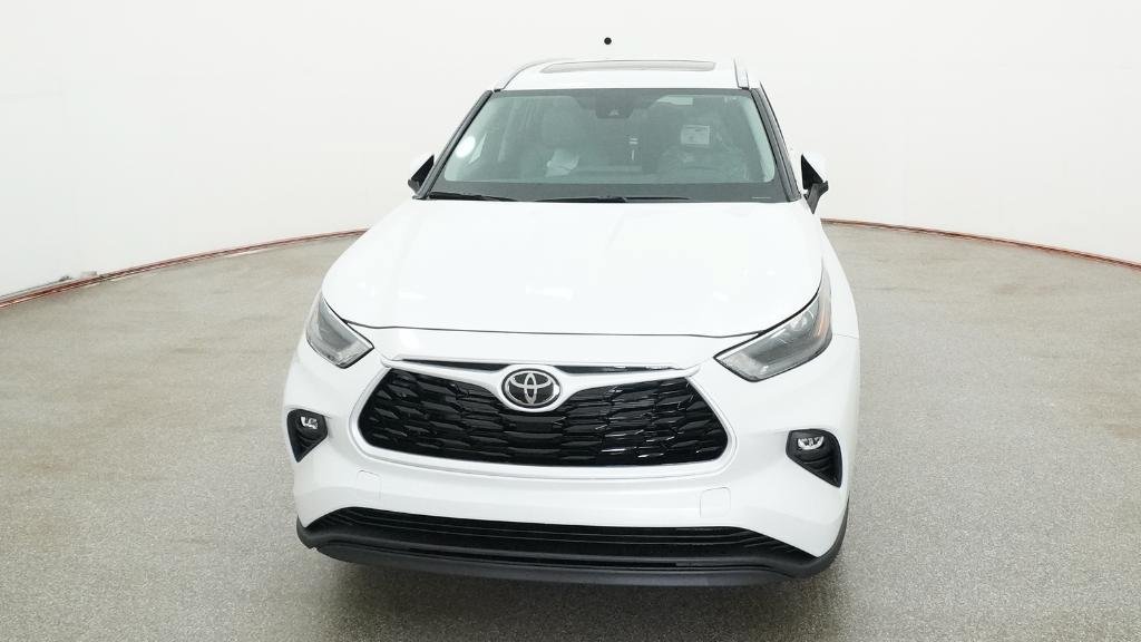 New 2026 Toyota Highlander XLE AWD/4WD image 2