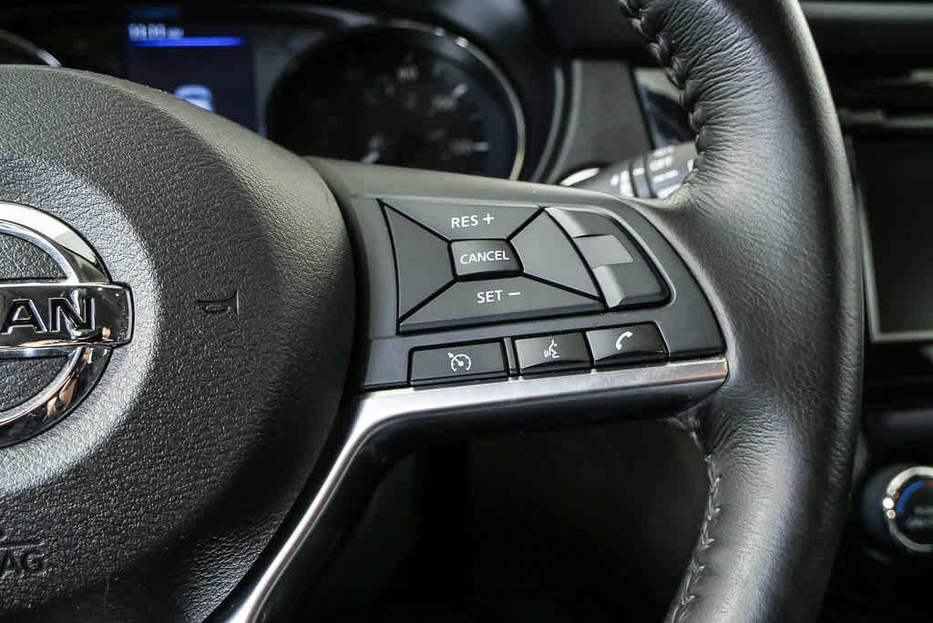 Used 2019 Nissan Rogue Sport SV w/ All-Weather Package FWD image 13