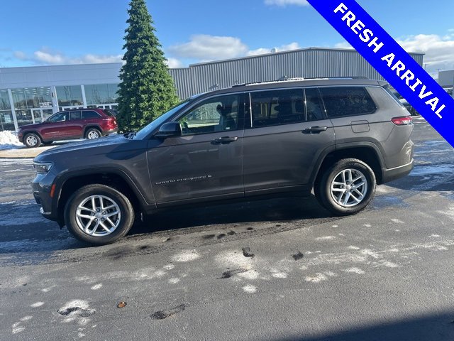 Used 2024 Jeep Grand Cherokee L Laredo w/ Luxury Tech Group I image 14