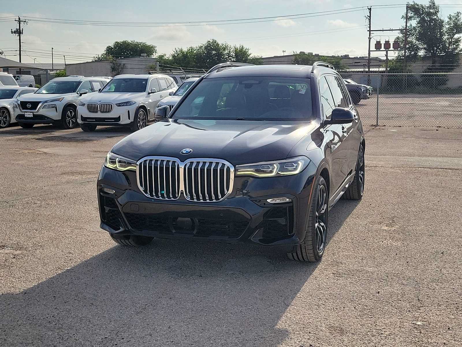 Used 2019 BMW X7 xDrive50i w/ Dynamic Handling Package AWD/4WD image 4