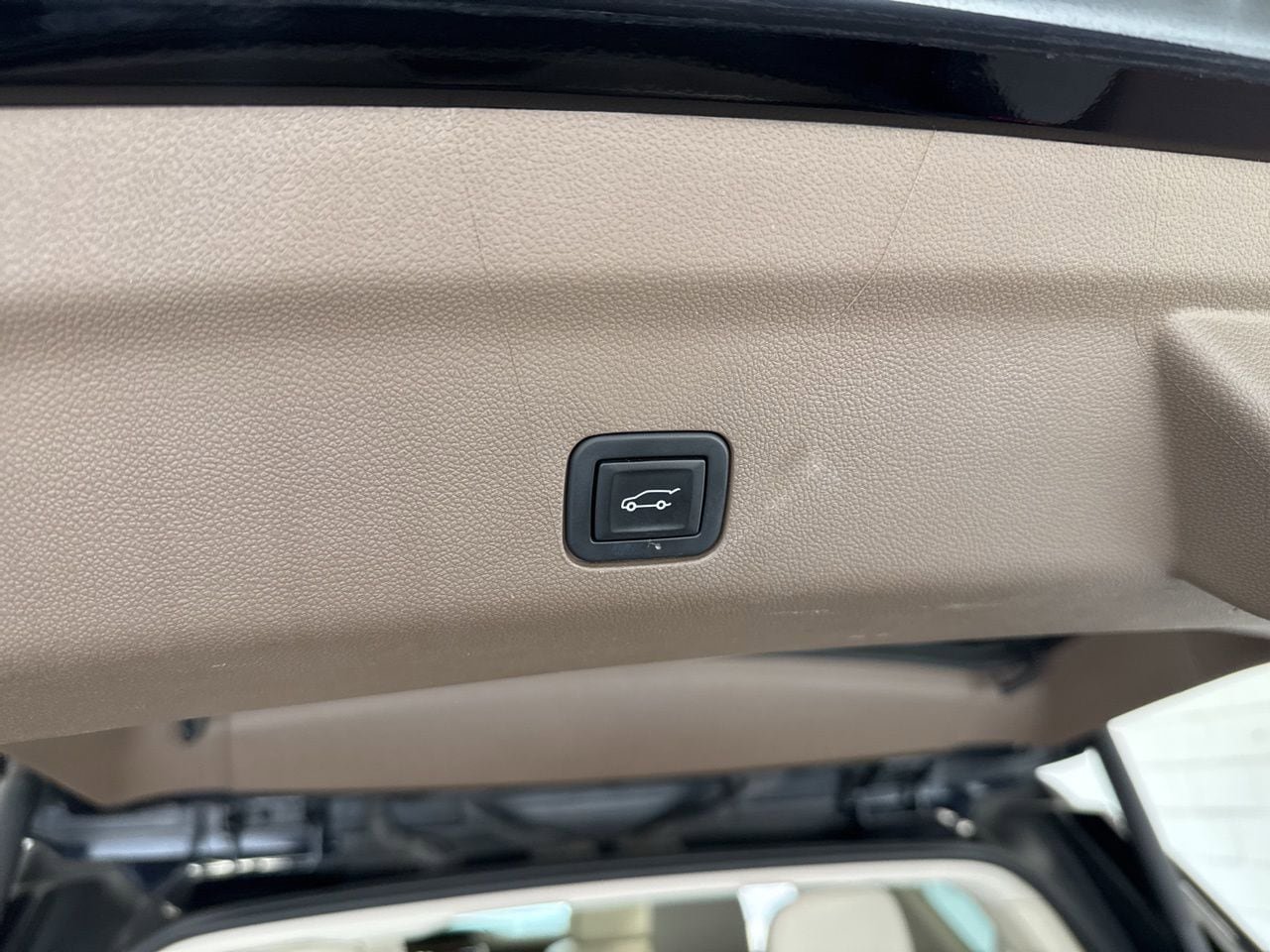 Used 2022 GMC Yukon Denali image 13