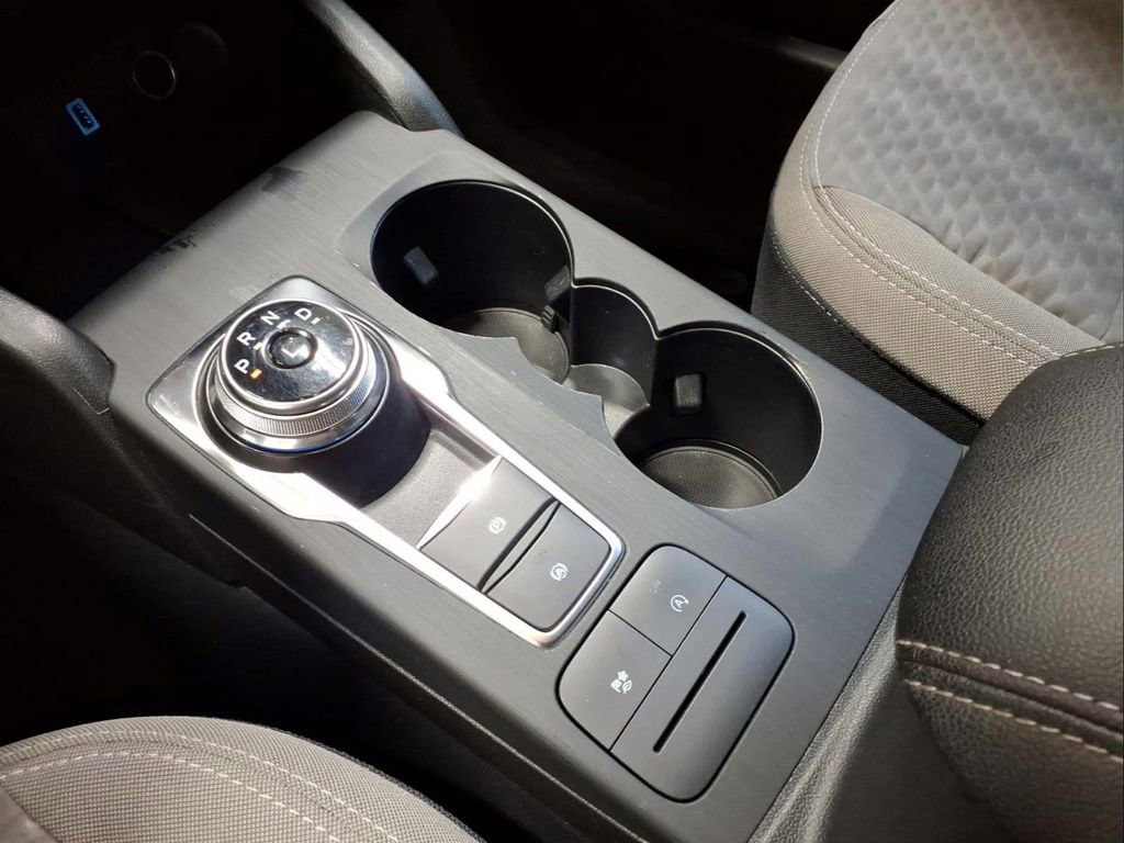 Used 2020 Ford Escape SE image 13