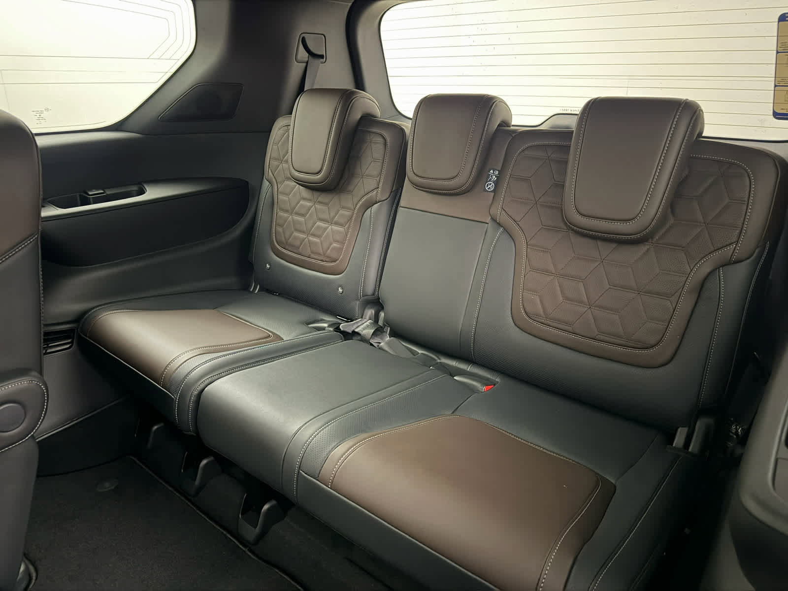 New 2026 Nissan Armada Platinum Reserve w/ Accent Package AWD/4WD image 17
