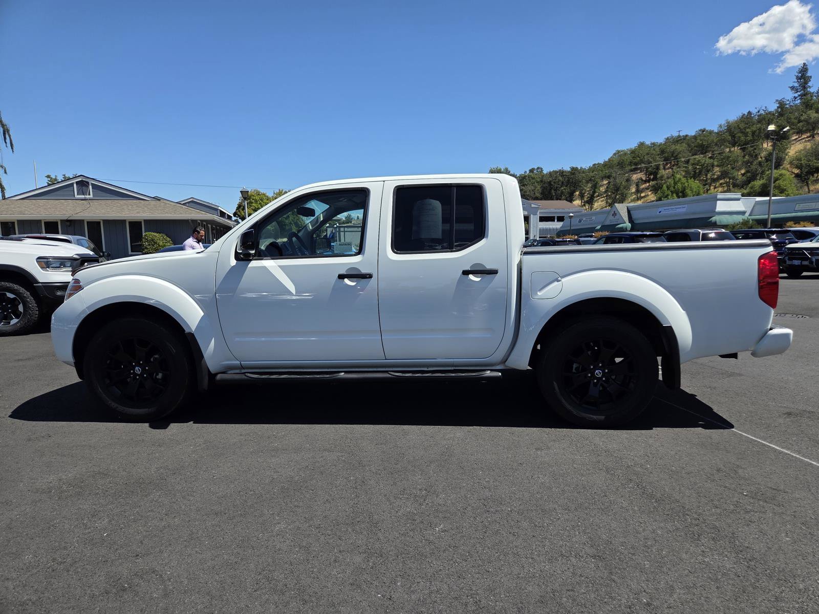 Used 2019 Nissan Frontier SV w/ Value Truck Package RWD image 8