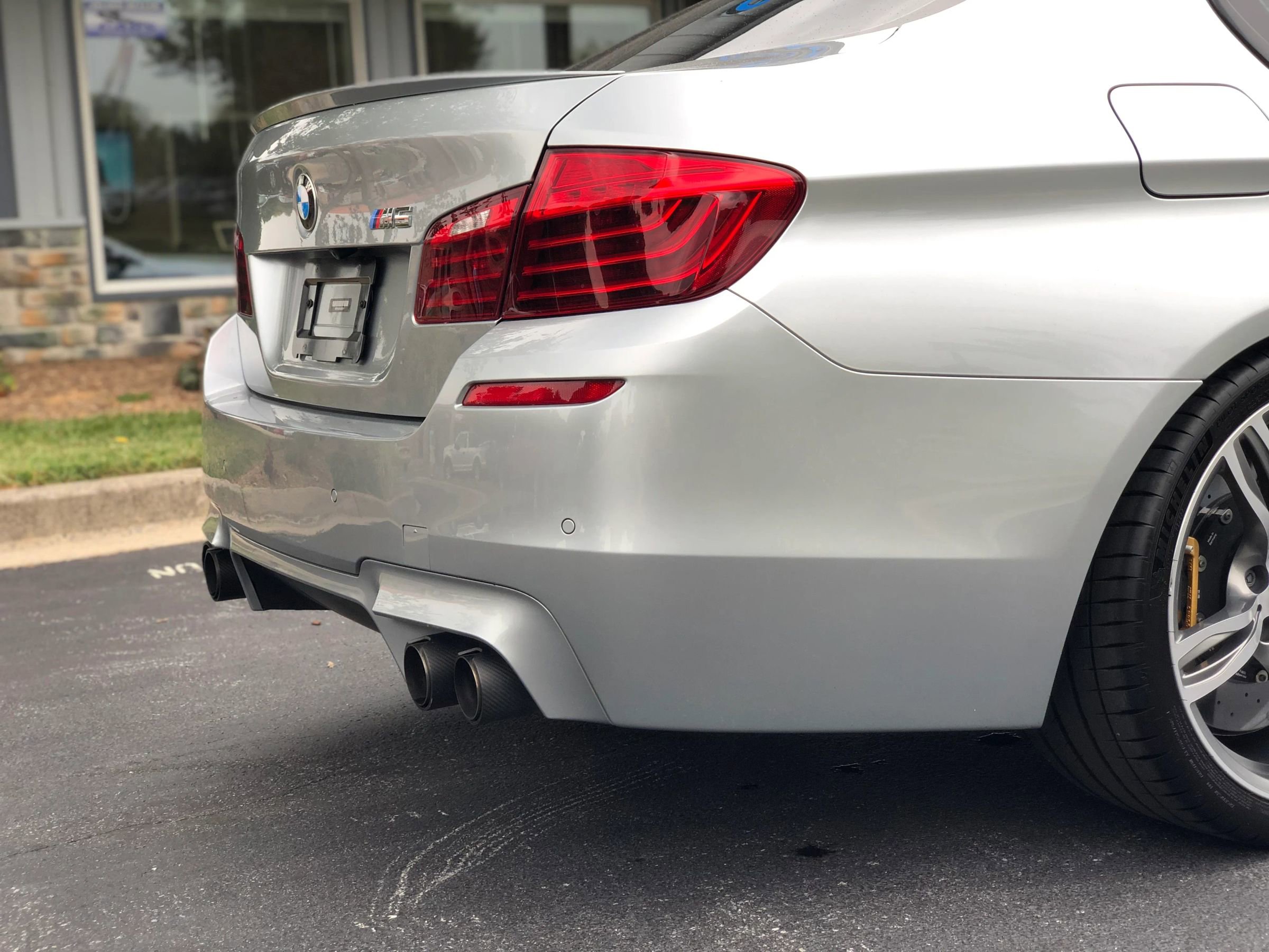 Used 2016 BMW M5 image 64