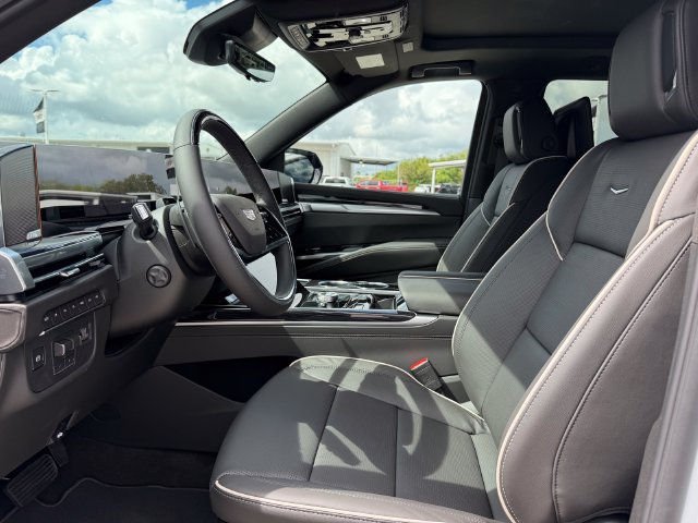 New 2027 Cadillac Escalade Sport w/ Touring Package AWD/4WD image 13