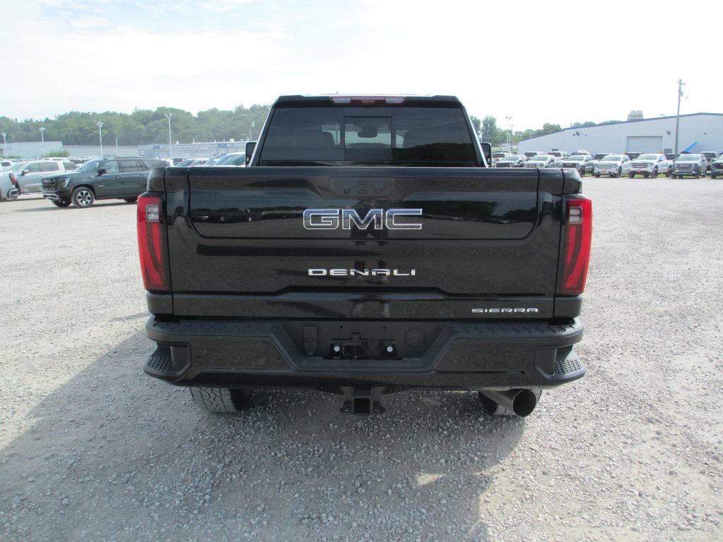 New 2026 GMC Sierra 2500 Denali Ultimate AWD/4WD image 6