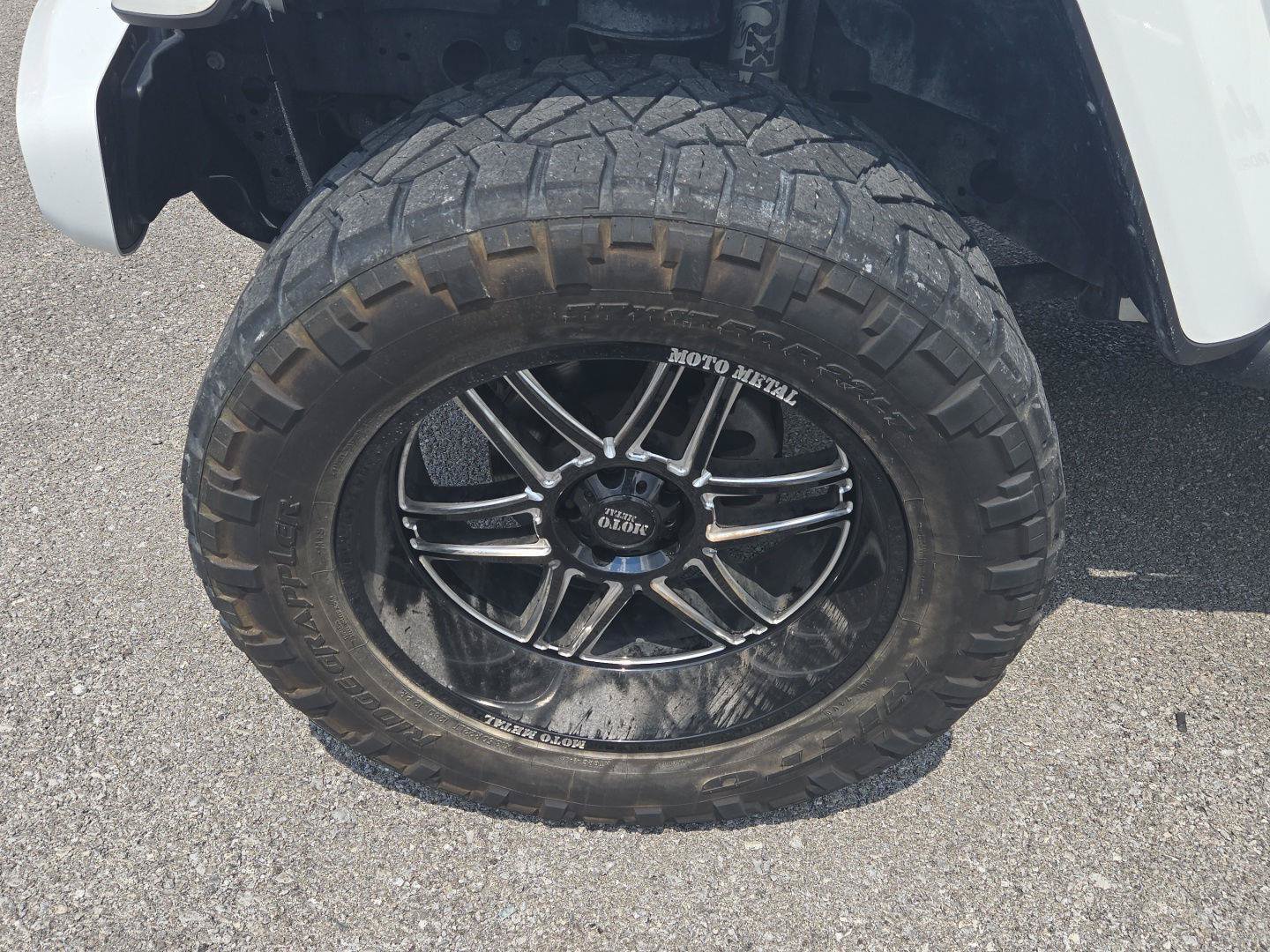 Used 2022 Jeep Gladiator Overland AWD/4WD image 12