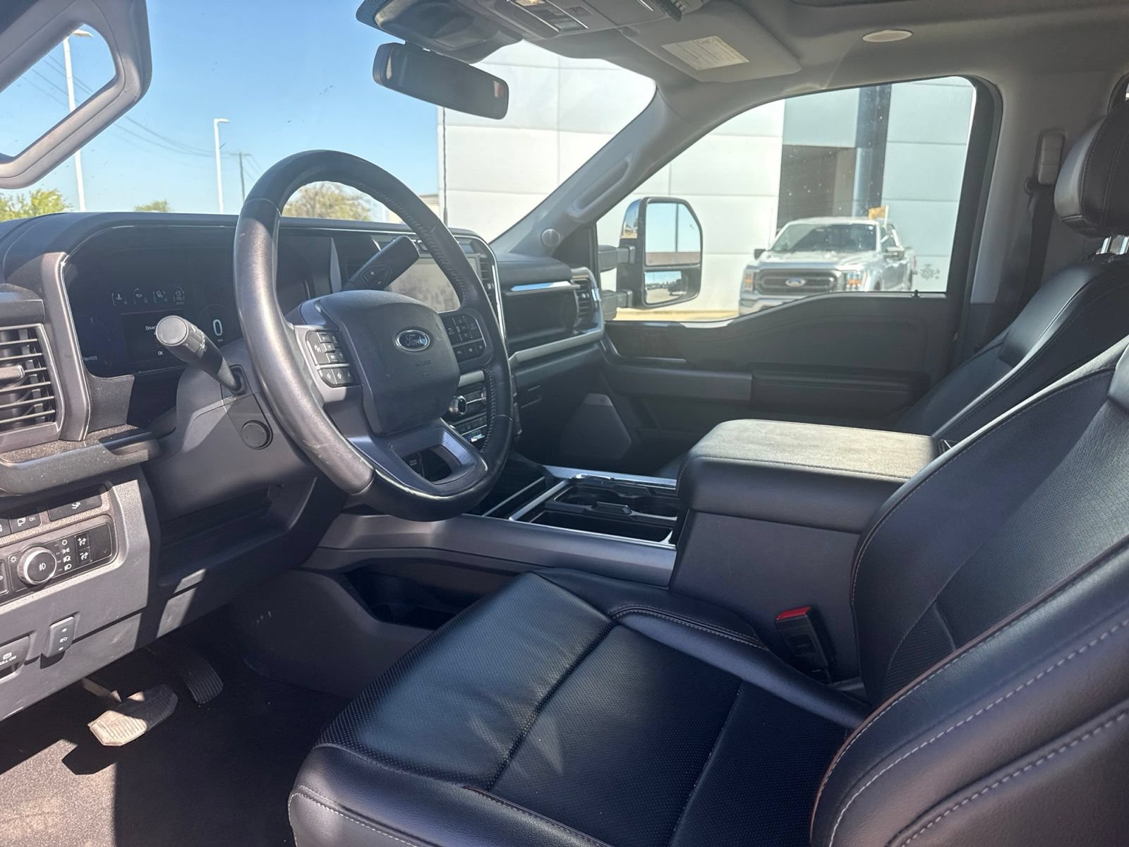 Used 2024 Ford F350 Lariat w/ Lariat Ultimate Package AWD/4WD image 9