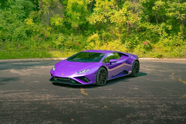 Used 2021 Lamborghini Huracan EVO RWD image 30