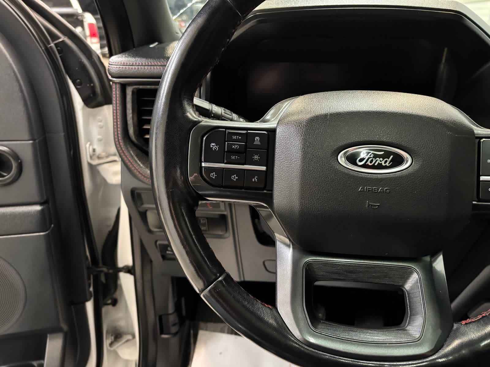 Used 2022 Ford Expedition Max Limited AWD/4WD image 16