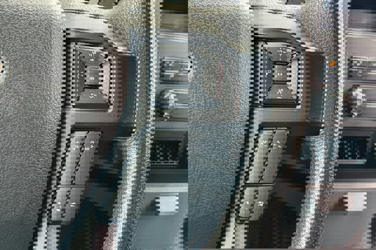 Used 2023 Ford F650 2WD Regular Cab Super Duty image 35