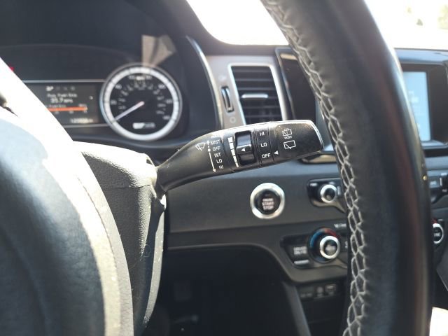 Used 2017 Kia Niro EX image 13