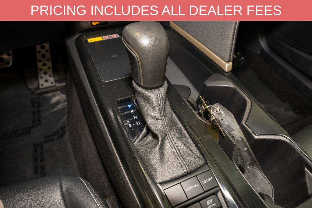 Certified 2025 Toyota Camry SE w/ Convenience Package AWD/4WD image 16