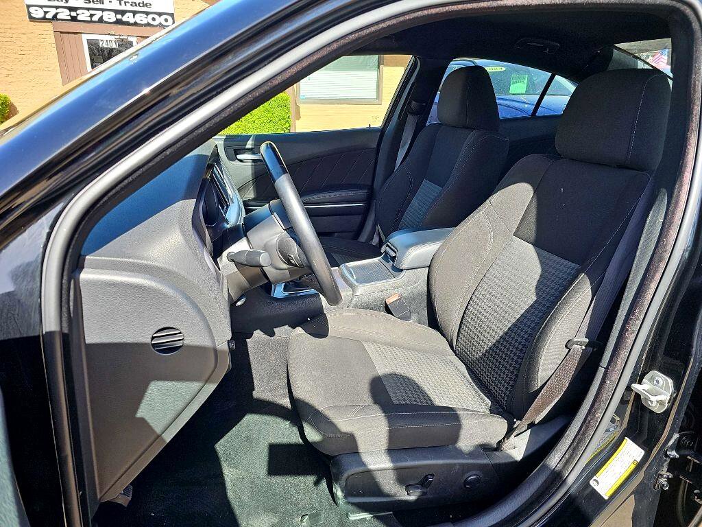 Used 2023 Dodge Charger SXT image 13