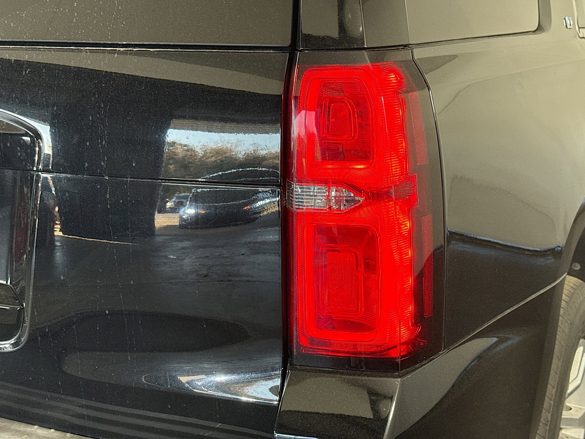 Used 2018 Chevrolet Tahoe LT RWD image 32