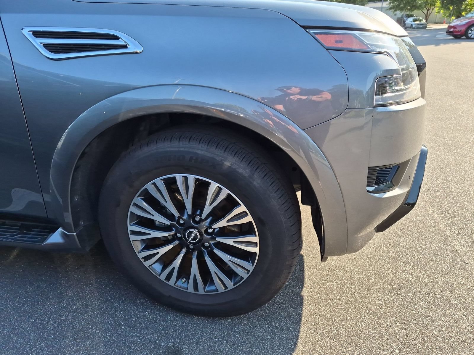 Used 2023 Nissan Armada SL w/ Midnight Edition Package RWD image 8