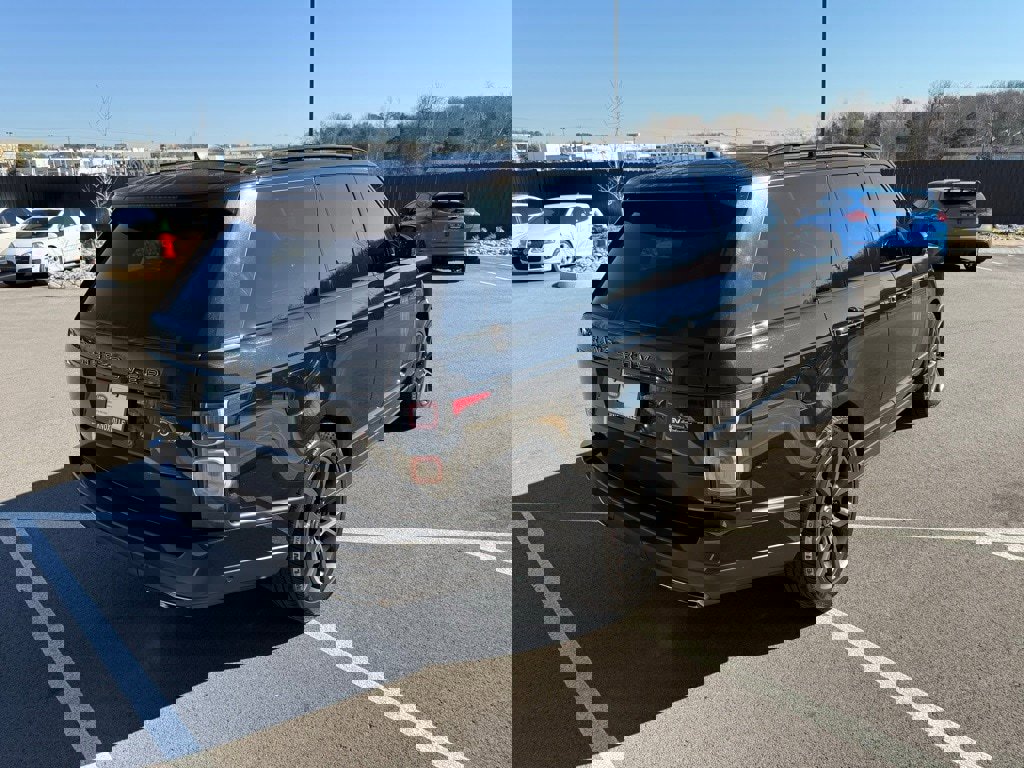 Used 2019 Land Rover Range Rover SV Autobiography Dynamic image 10