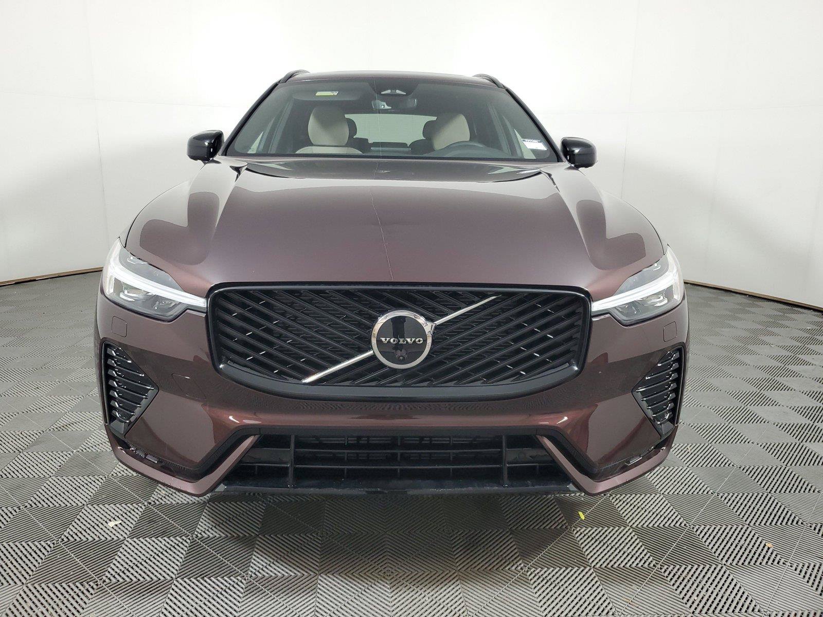 New 2026 Volvo XC60 B5 Plus w/ Climate Package AWD/4WD image 2