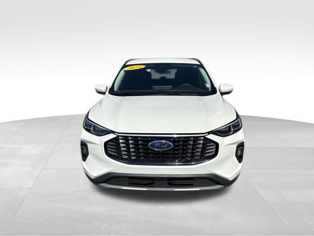 Used 2024 Ford Escape Platinum image 2