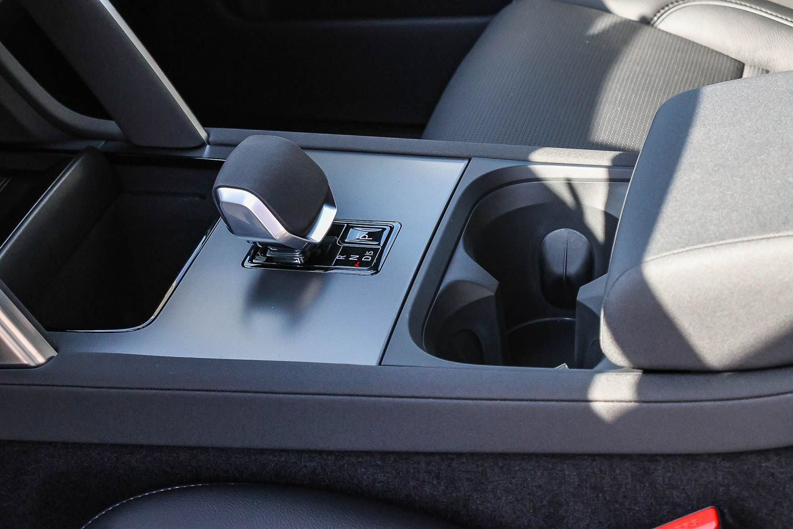 New 2026 Land Rover Discovery Sport Landmark AWD/4WD image 27