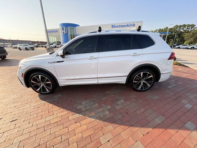 Used 2022 Volkswagen Tiguan SEL R-Line AWD/4WD image 30
