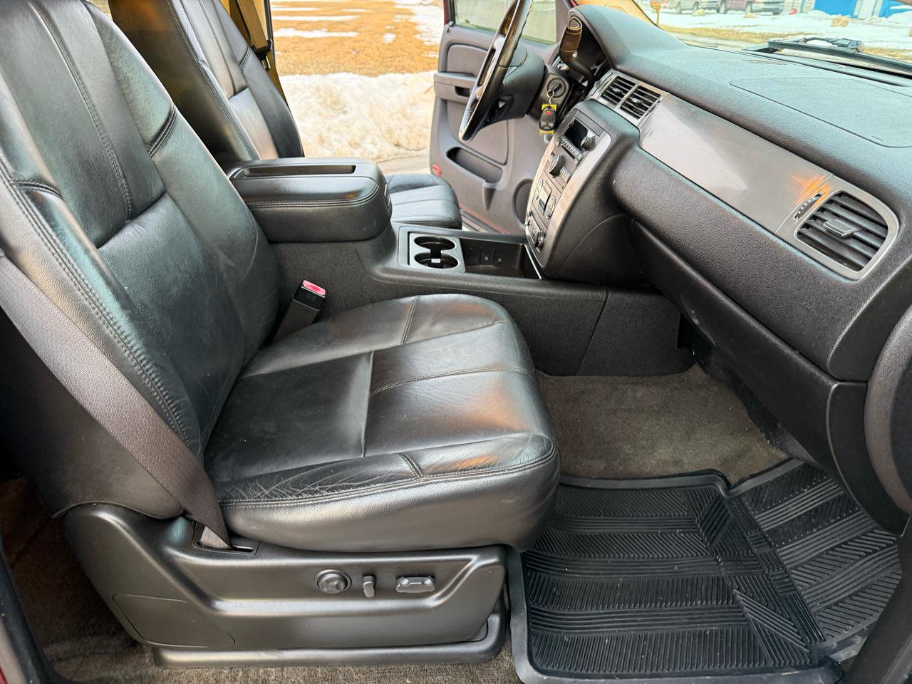 Used 2008 Chevrolet Avalanche LT w/ LT Preferred Equipment Group image 22