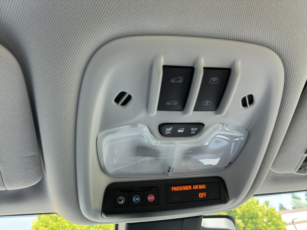 Used 2023 Chevrolet Bolt EUV Premier w/ Sun & Sound Package FWD image 33