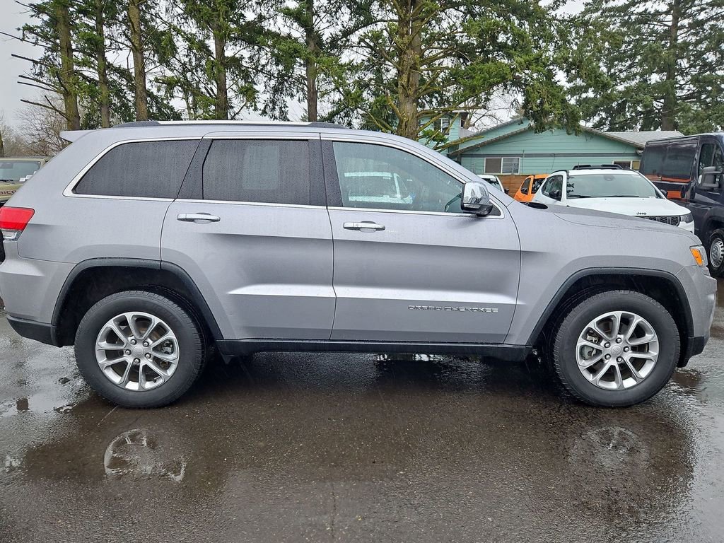 Used 2015 Jeep Grand Cherokee Limited w/ Trailer Tow Group IV image 8