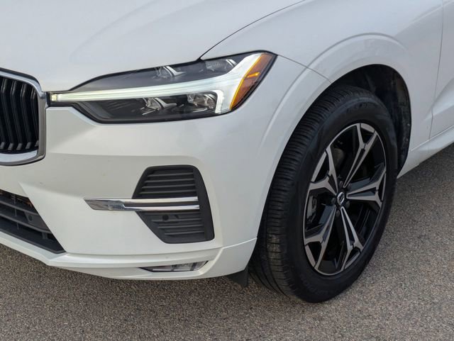 Used 2022 Volvo XC60 B5 Momentum image 9