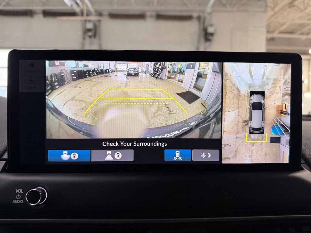New 2026 Honda Pilot Touring image 9