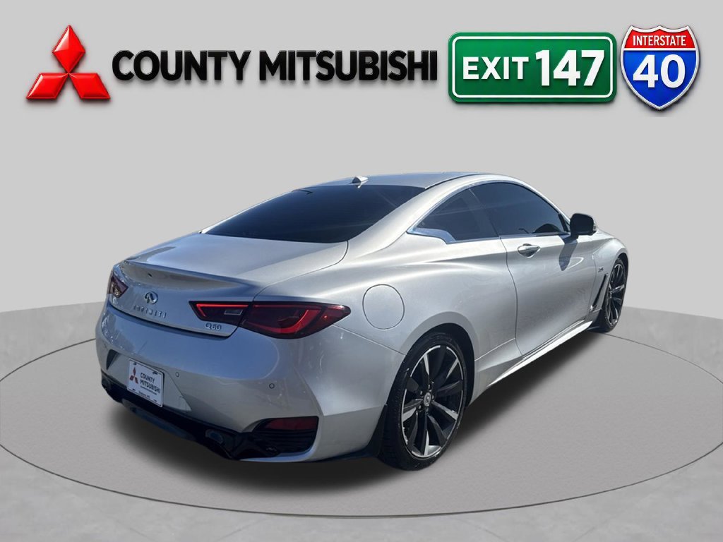 Used 2017 INFINITI Q60 3.0t w/ Premium Plus Package 3.0T RWD image 4