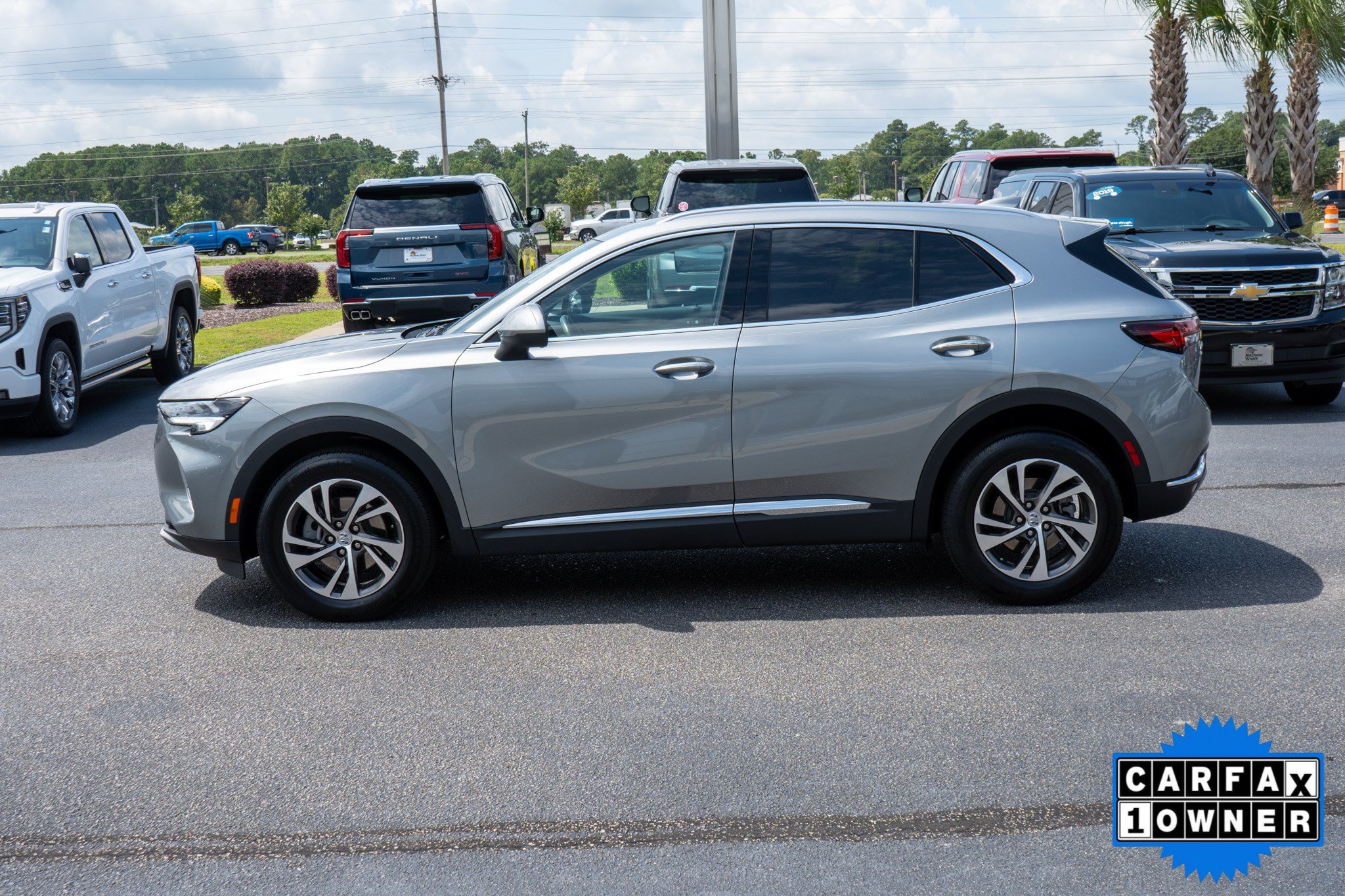 Used 2023 Buick Envision Essence AWD/4WD image 6