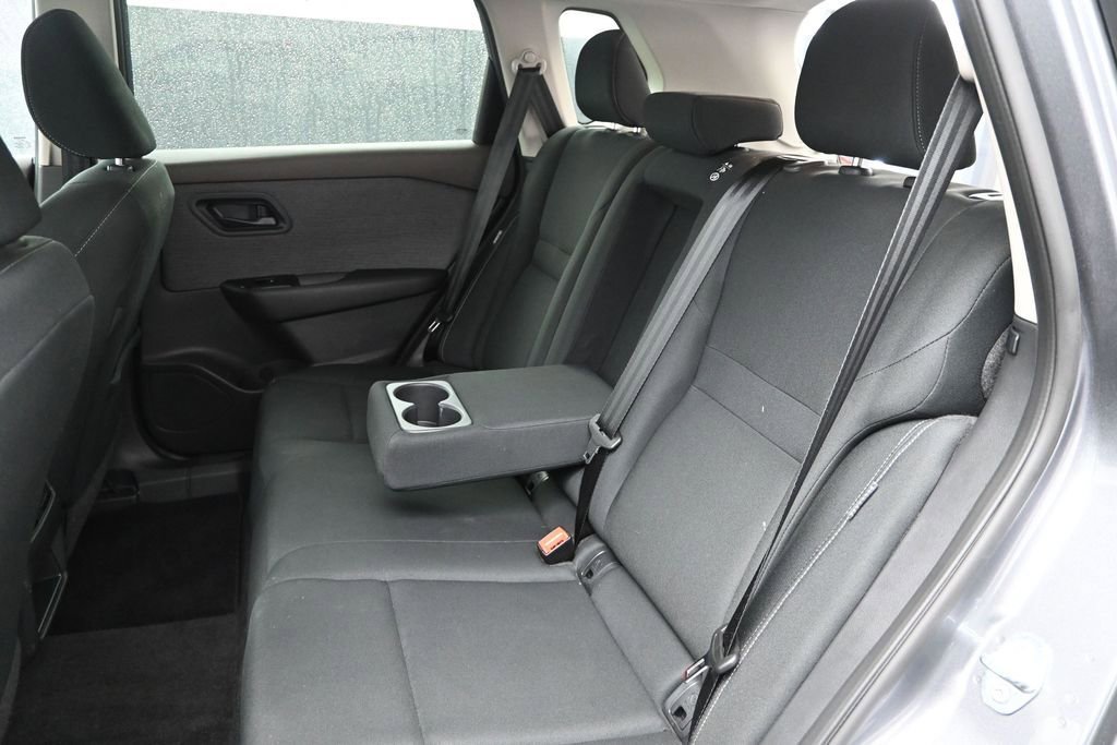 Used 2023 Nissan Rogue S FWD image 13