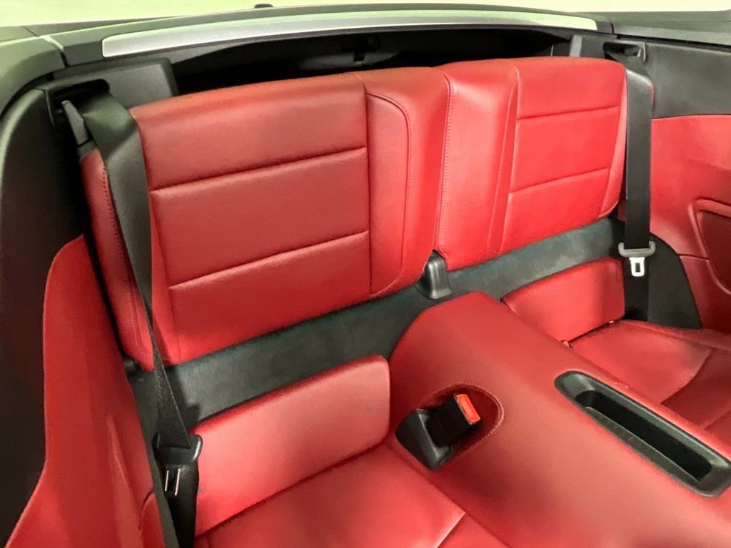 Used 2019 Porsche 911 Targa 4 AWD/4WD image 23