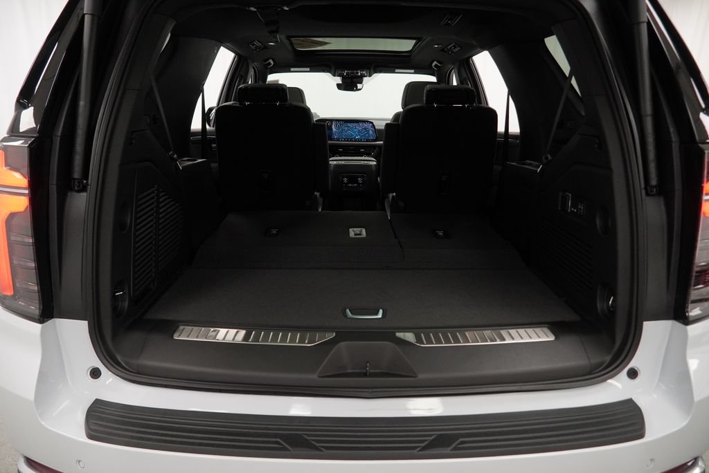 New 2026 Chevrolet Tahoe High Country w/ Sun And Tow Package AWD/4WD image 29