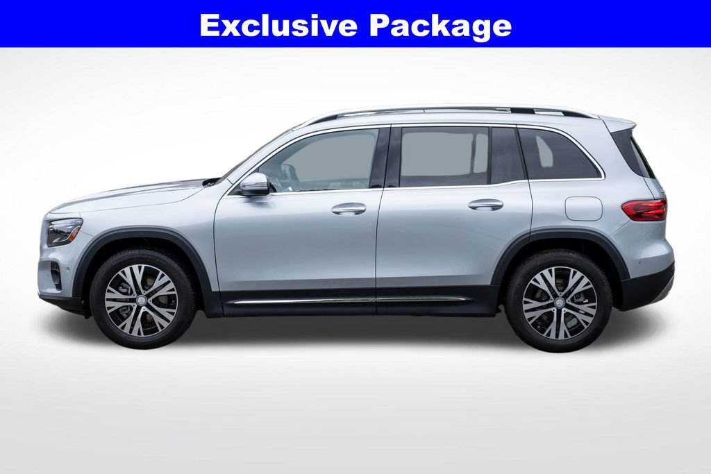 Used 2026 Mercedes-Benz GLB 250 4MATIC w/ Exclusive Package image 5