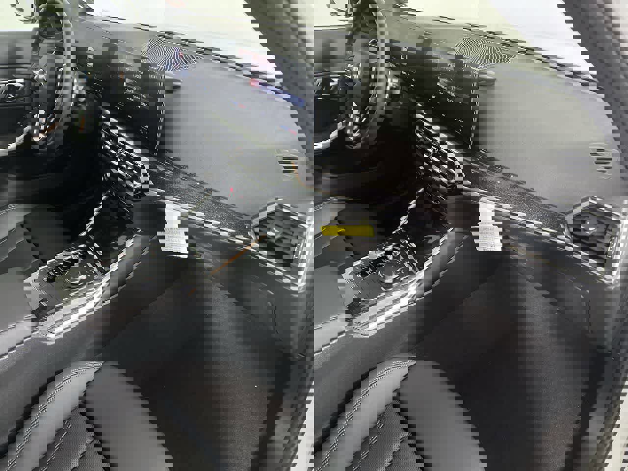 Certified 2023 BMW 330i xDrive Sedan w/ Driving Assistance Package image 15