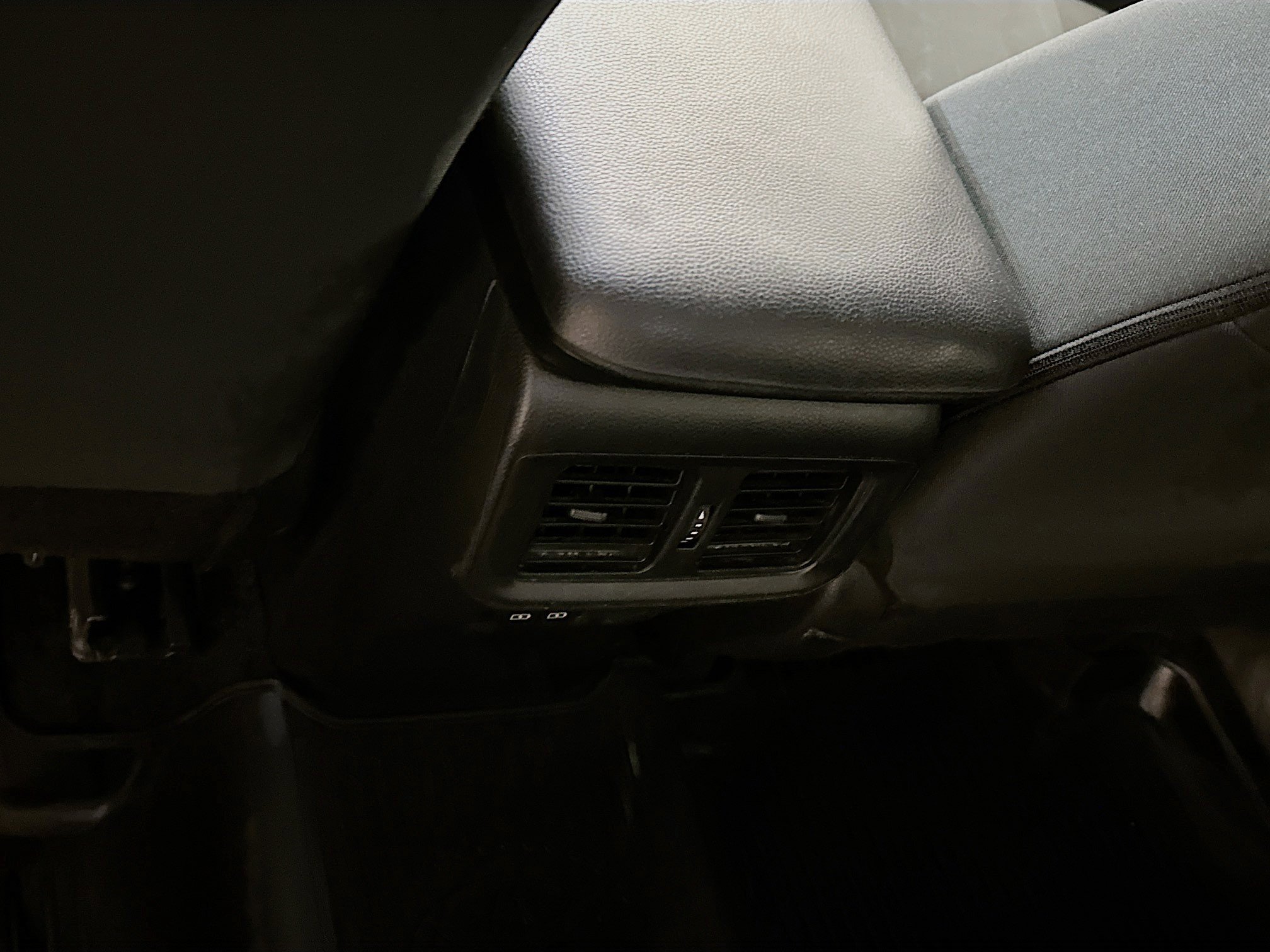 Used 2024 Toyota RAV4 XLE image 29