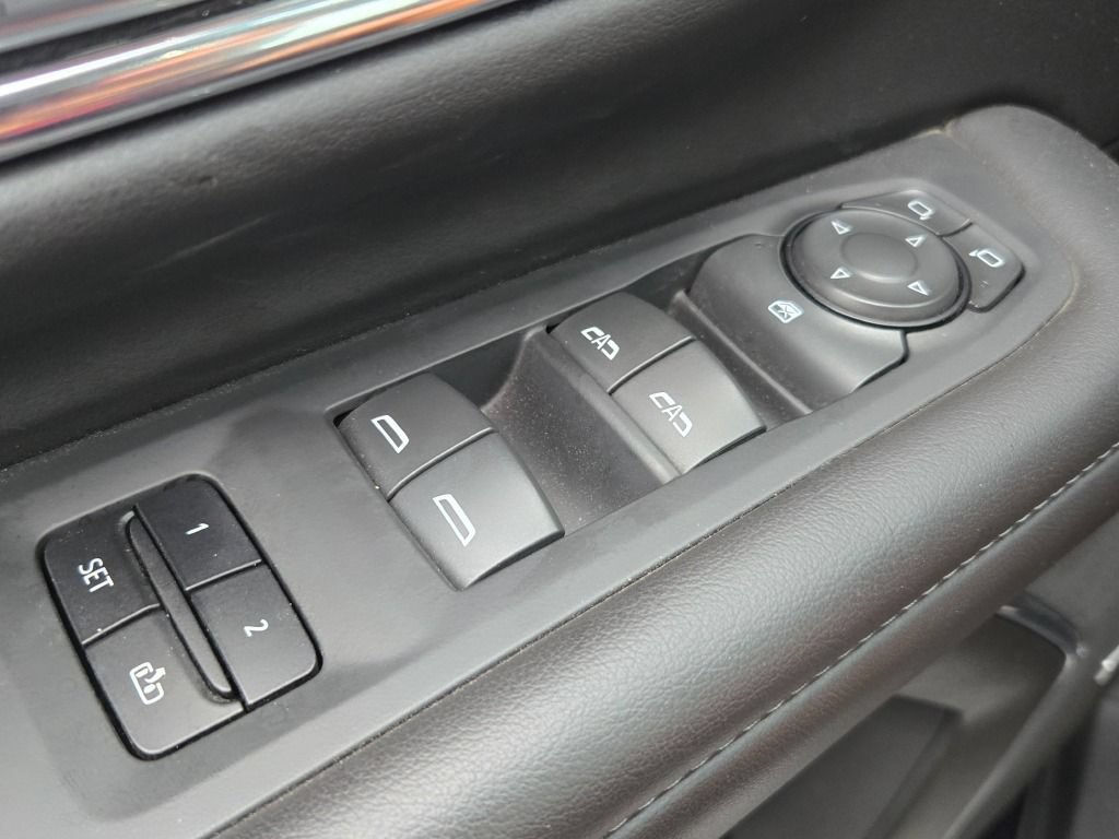Used 2023 Chevrolet Tahoe LT AWD/4WD image 32