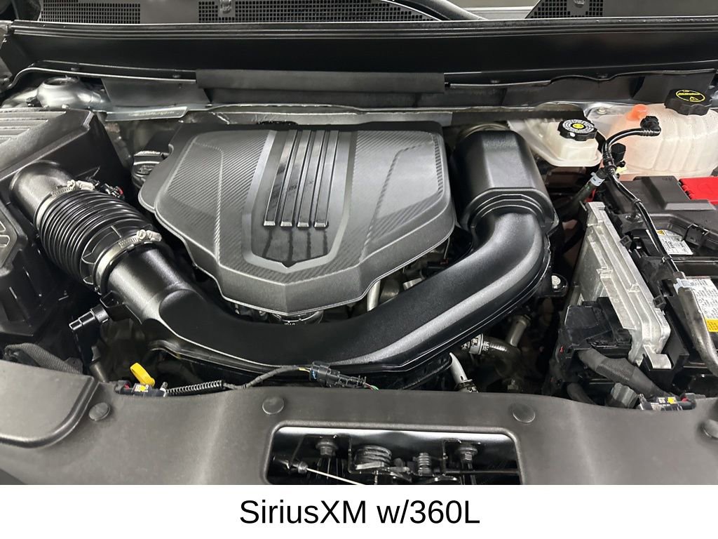 Used 2024 Chevrolet Traverse RS image 18