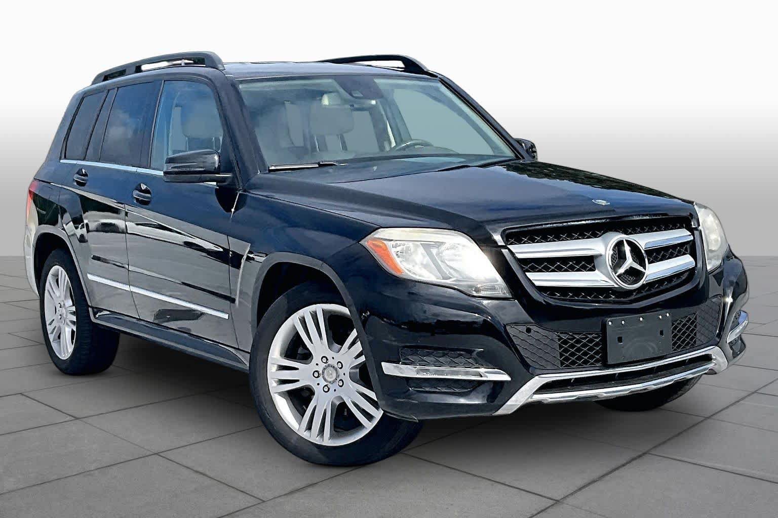 Used 2015 Mercedes-Benz GLK 350 4MATIC image 3