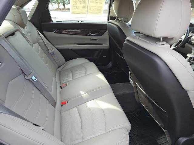 Used 2017 Cadillac CT6 Luxury image 16