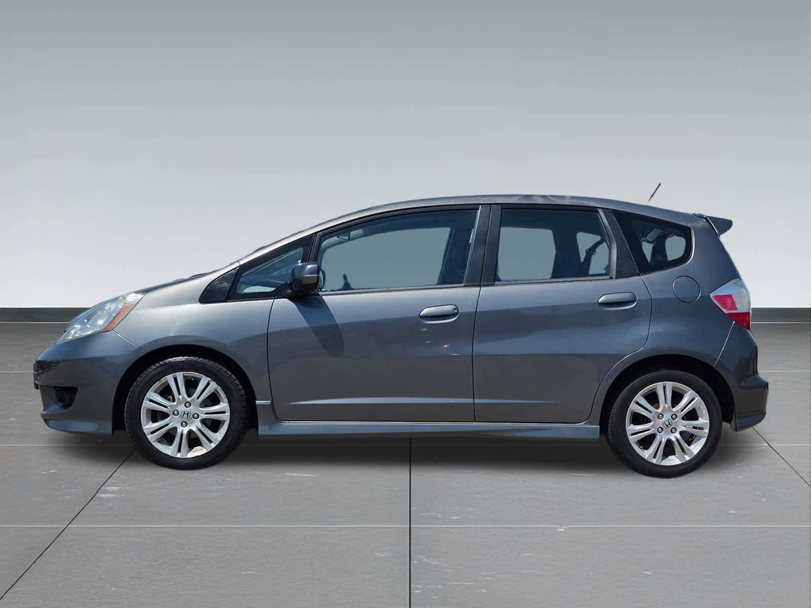 Used 2011 Honda Fit Sport image 3