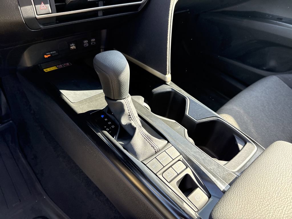 Used 2025 Toyota Camry LE FWD image 27