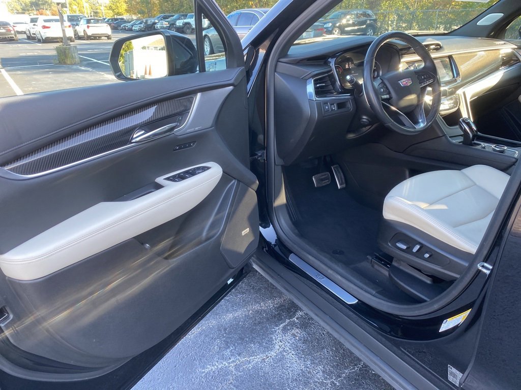 Used 2020 Cadillac XT6 Sport image 10